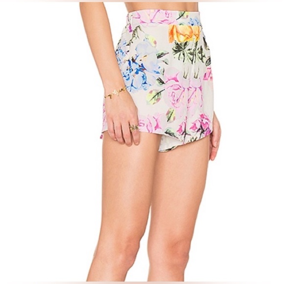 Show Me Your MuMu pretty floral print Shorts S - Picture 3 of 8